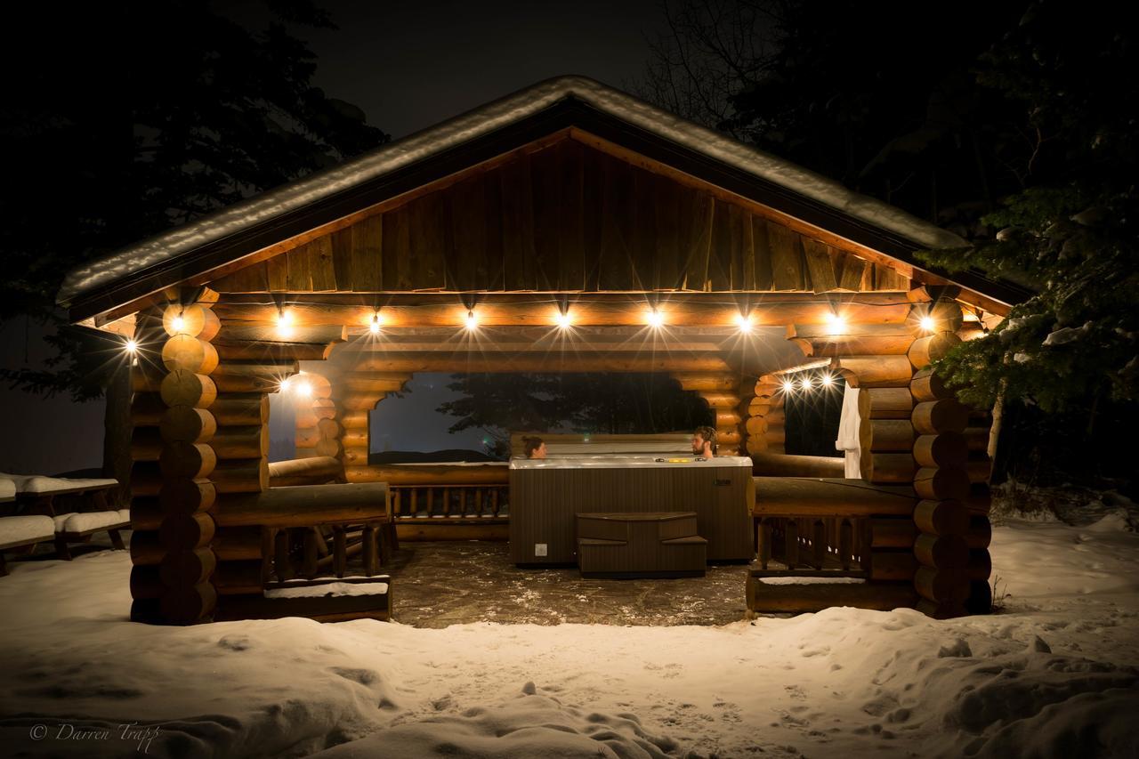 Whitewater Lodge Golden Dış mekan fotoğraf