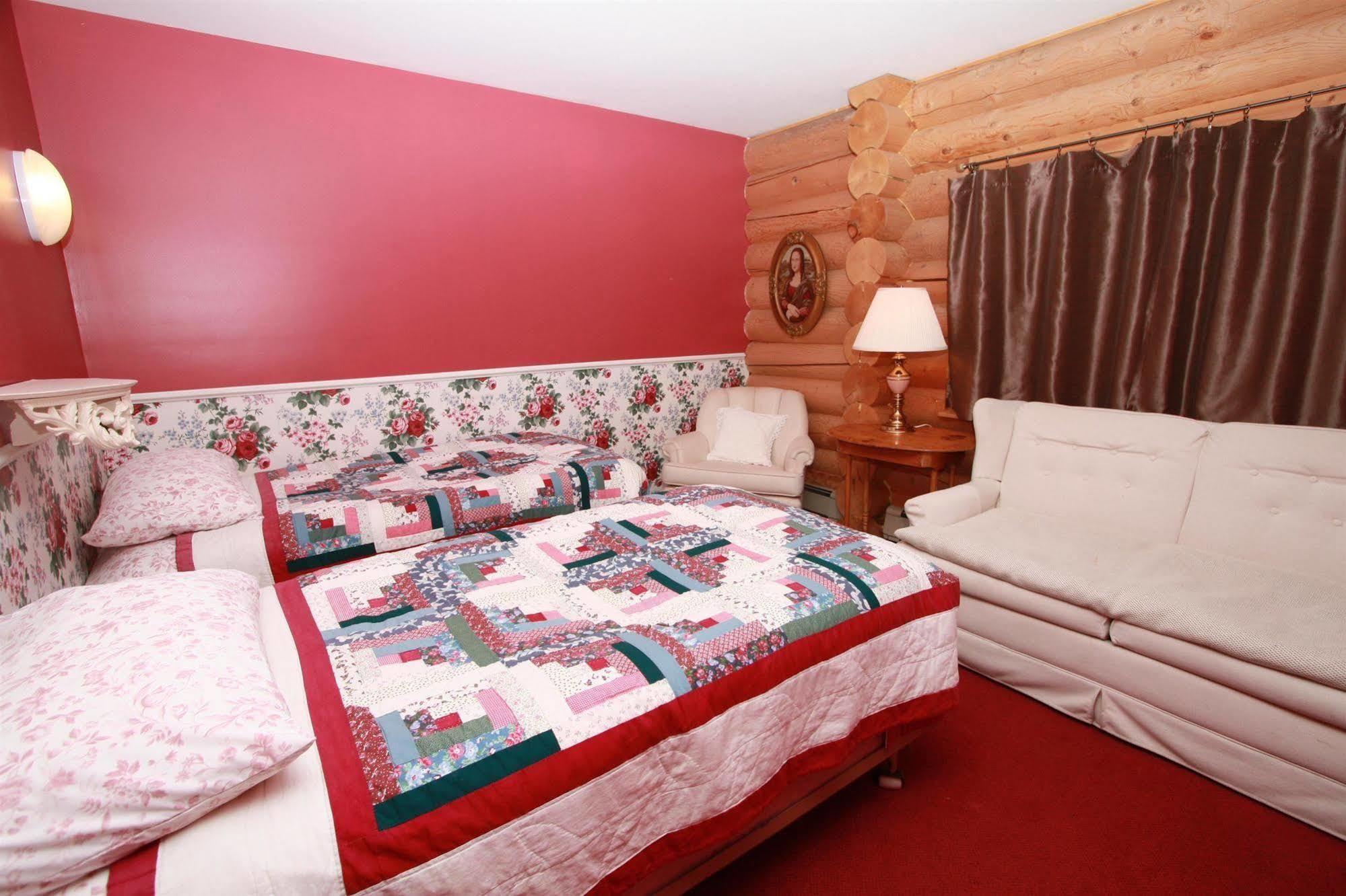 Whitewater Lodge Golden Dış mekan fotoğraf