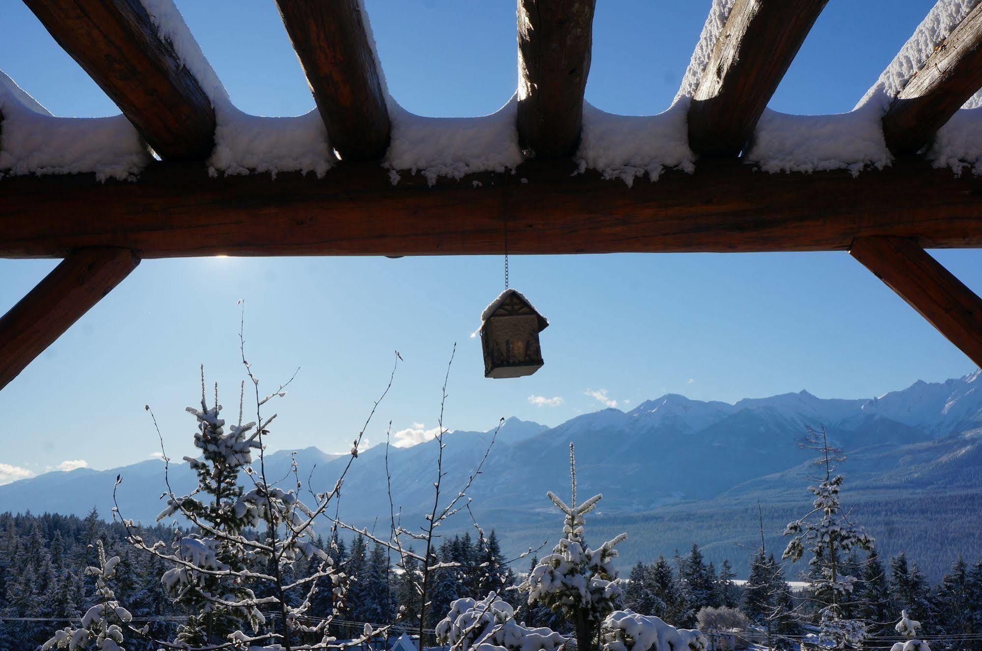 Whitewater Lodge Golden Dış mekan fotoğraf